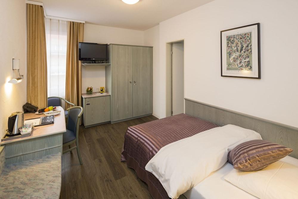Sommerau-Ticino Swiss Quality Hotel Dietikon Exteriör bild